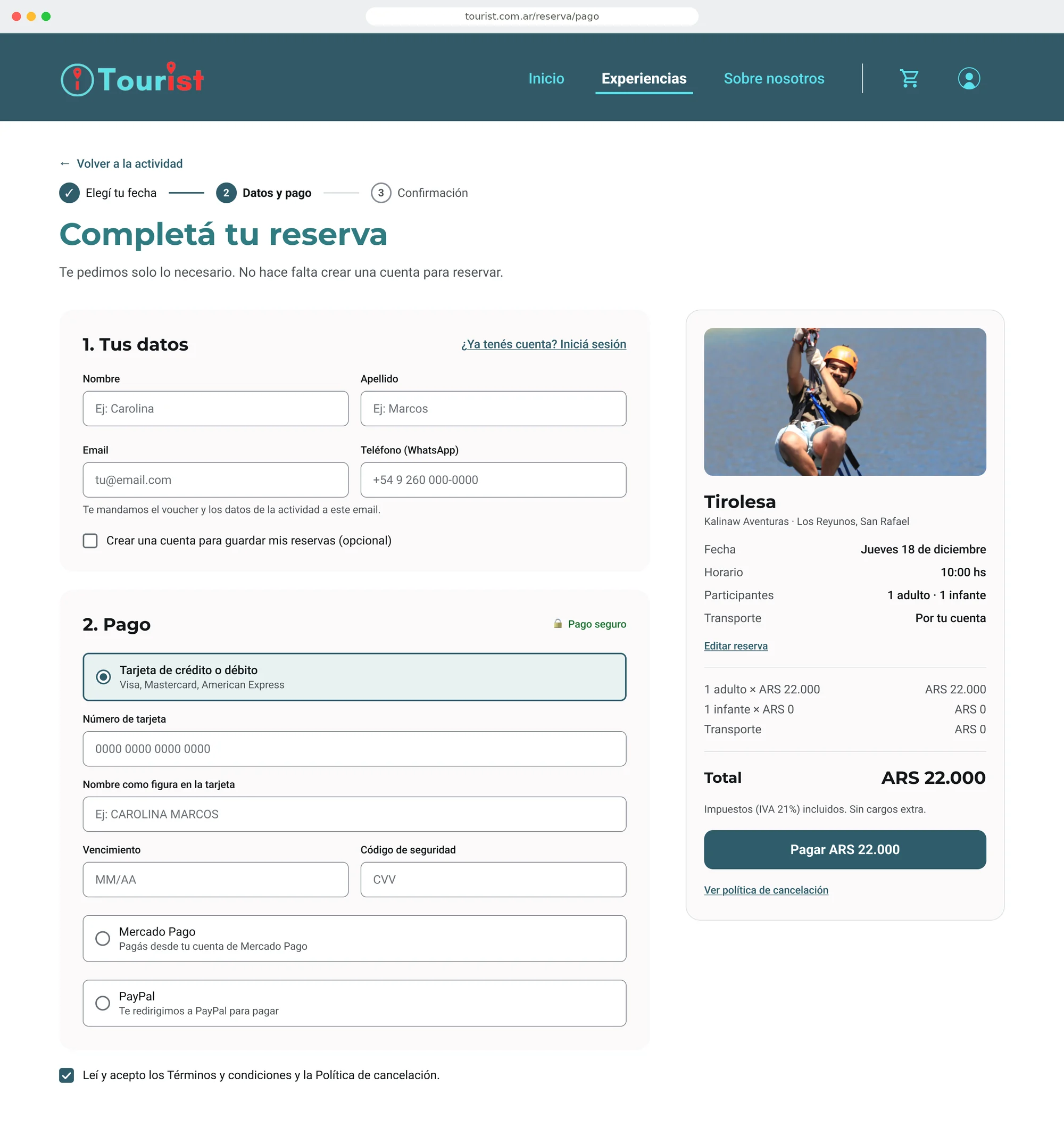 Checkout page: a three-step progress bar, contact fields, an optional create-account checkbox, payment by card, Mercado Pago or PayPal, and a summary card with the activity, date, travelers, total and a Pagar button